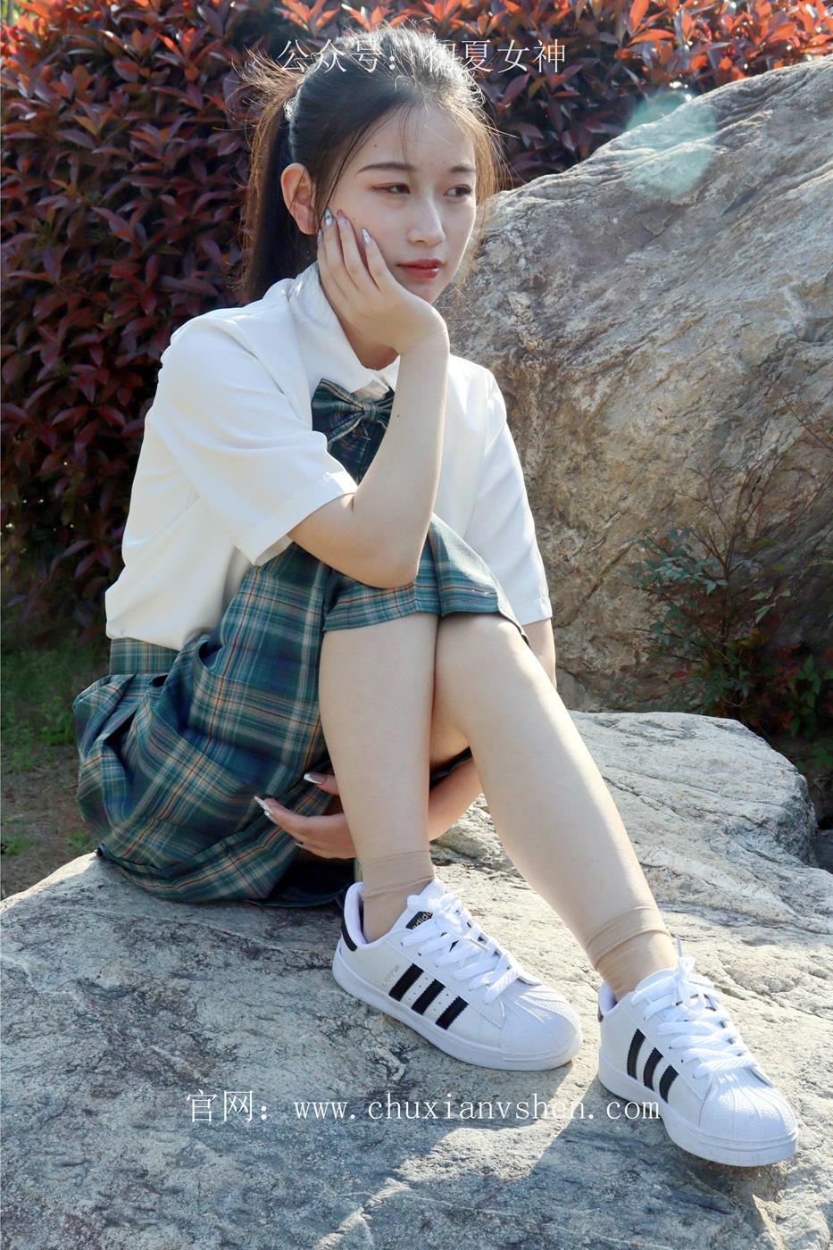 图片[62]-初夏女神 NO.019 念念 墨绿色JK搭配三叶草贝壳头鞋期[155P] – 速更版-美库