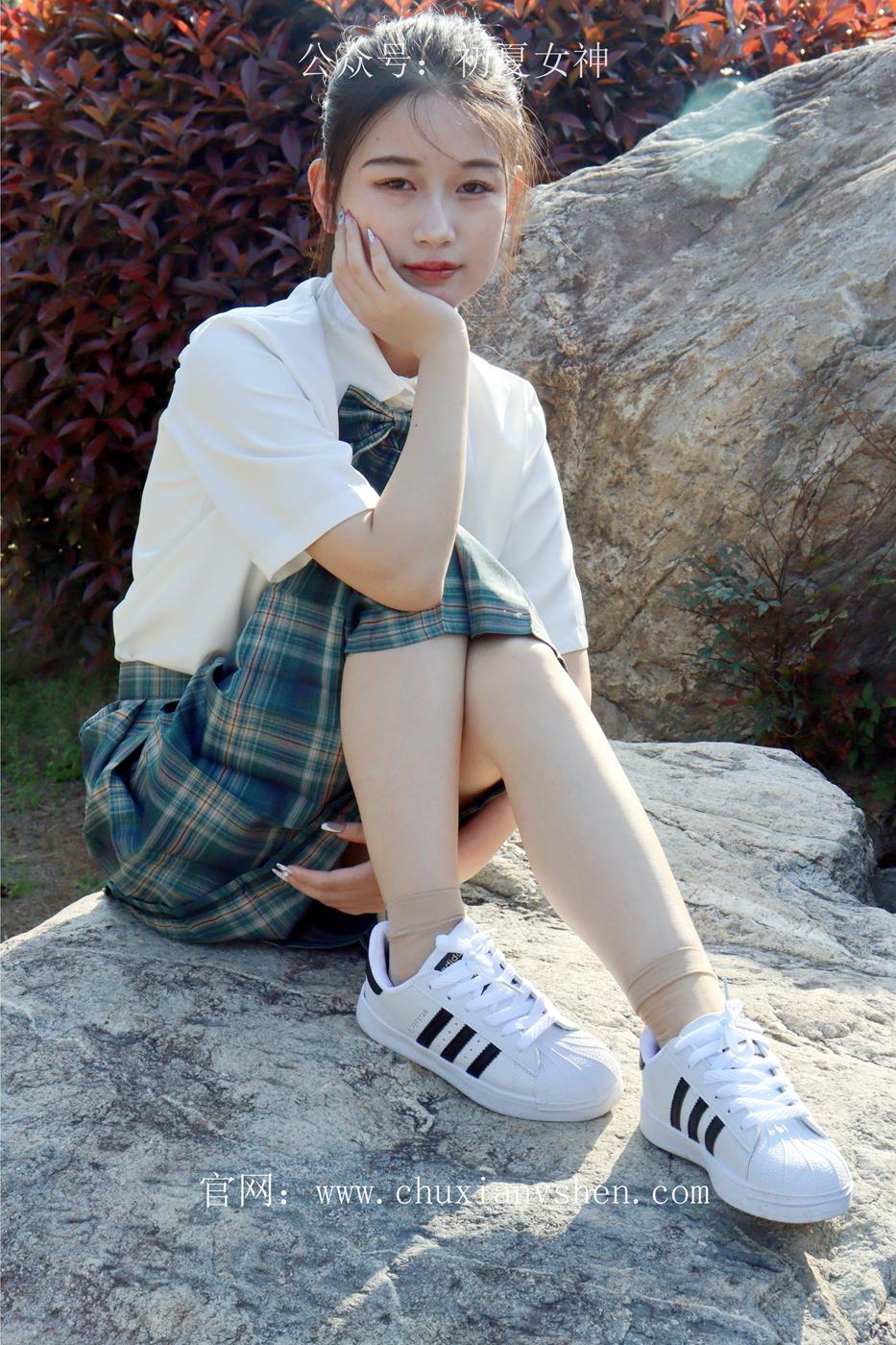 图片[63]-初夏女神 NO.019 念念 墨绿色JK搭配三叶草贝壳头鞋期[155P] – 速更版-美库