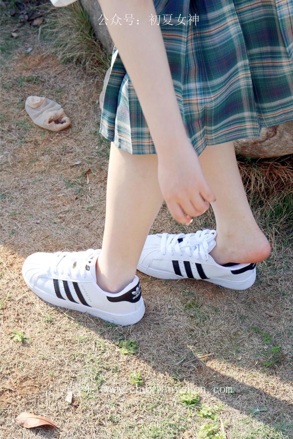 图片[79]-初夏女神 NO.019 念念 墨绿色JK搭配三叶草贝壳头鞋期[155P] – 速更版-美库