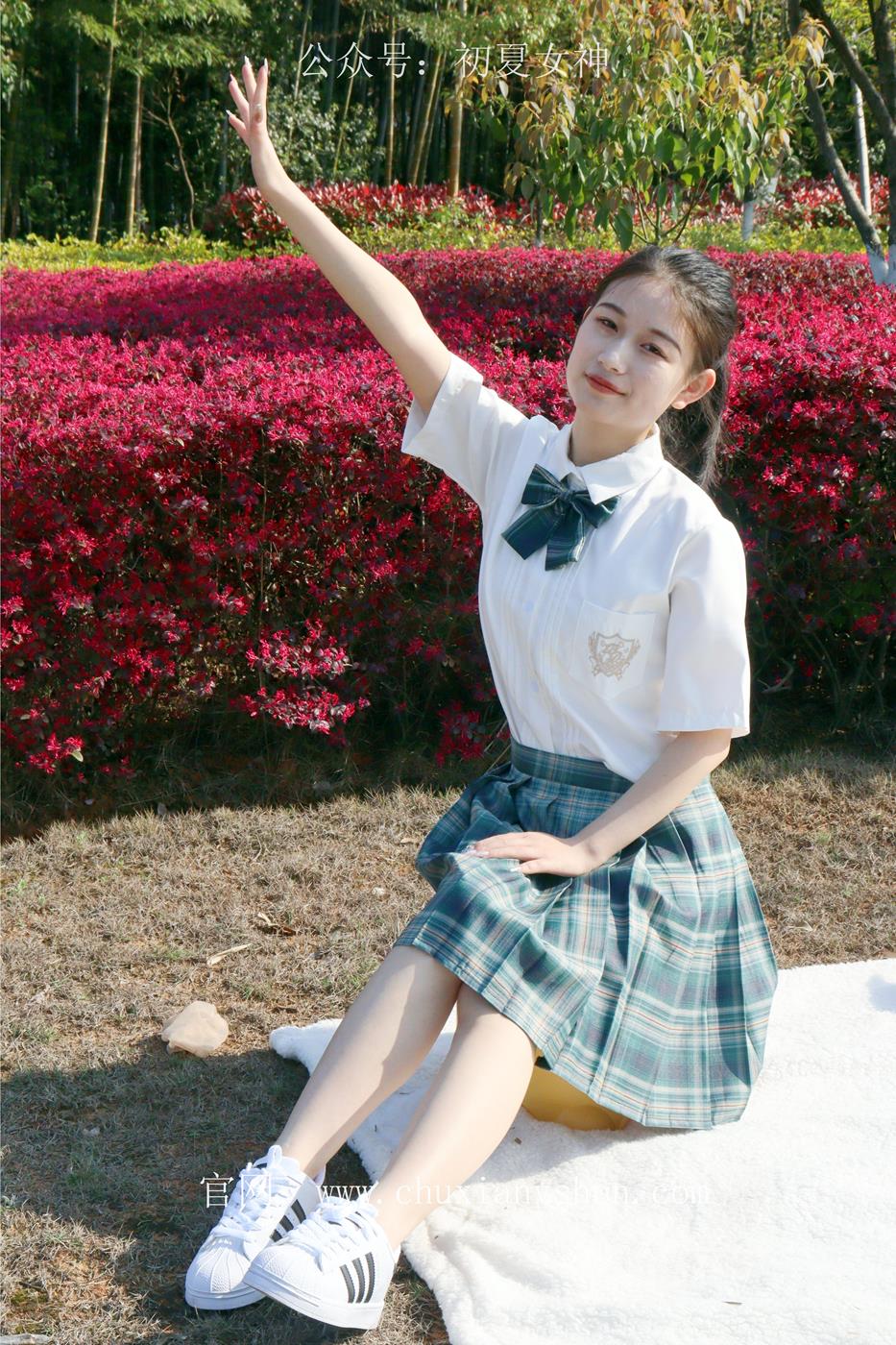 图片[84]-初夏女神 NO.019 念念 墨绿色JK搭配三叶草贝壳头鞋期[155P] – 速更版-美库