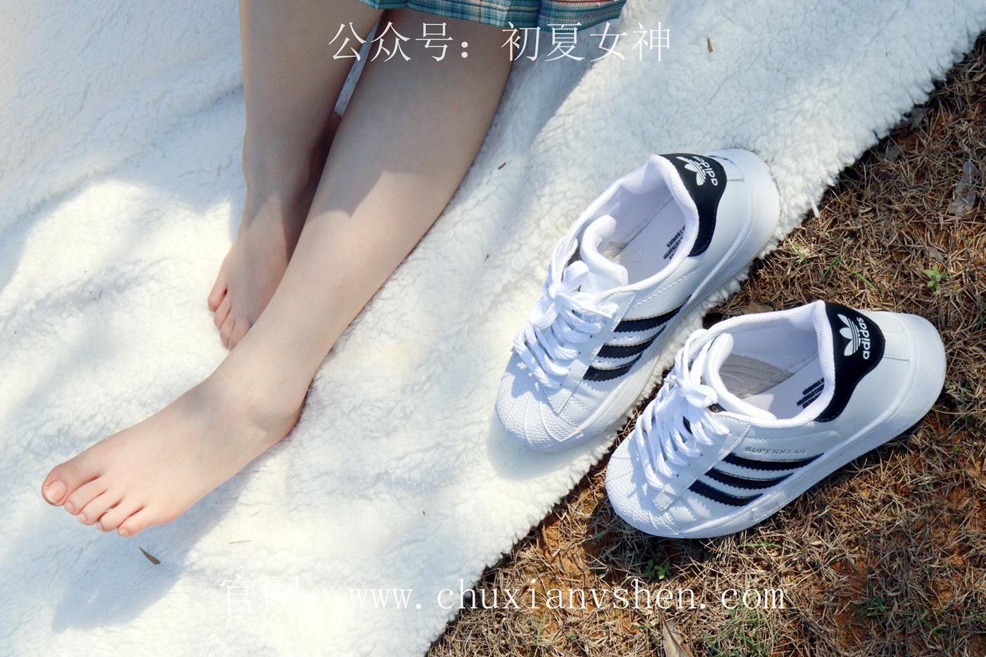 图片[90]-初夏女神 NO.019 念念 墨绿色JK搭配三叶草贝壳头鞋期[155P] – 速更版-美库