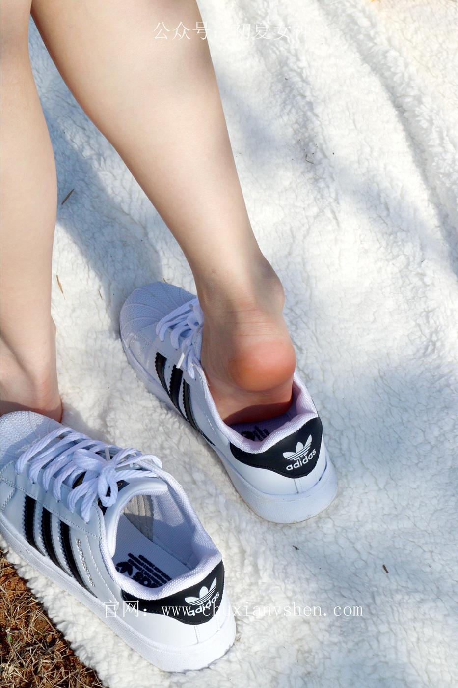 图片[91]-初夏女神 NO.019 念念 墨绿色JK搭配三叶草贝壳头鞋期[155P] – 速更版-美库