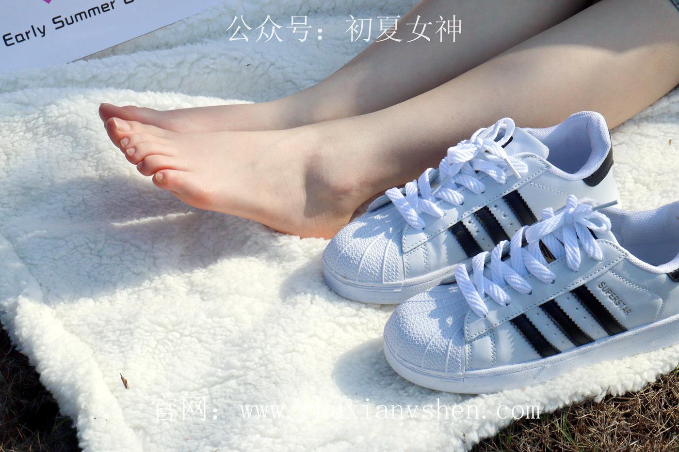 图片[112]-初夏女神 NO.019 念念 墨绿色JK搭配三叶草贝壳头鞋期[155P] – 速更版-美库