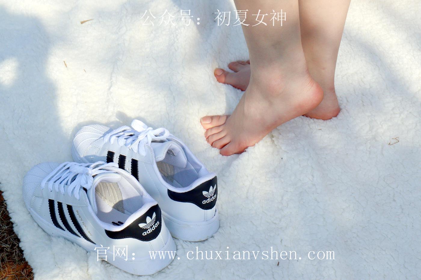 图片[125]-初夏女神 NO.019 念念 墨绿色JK搭配三叶草贝壳头鞋期[155P] – 速更版-美库