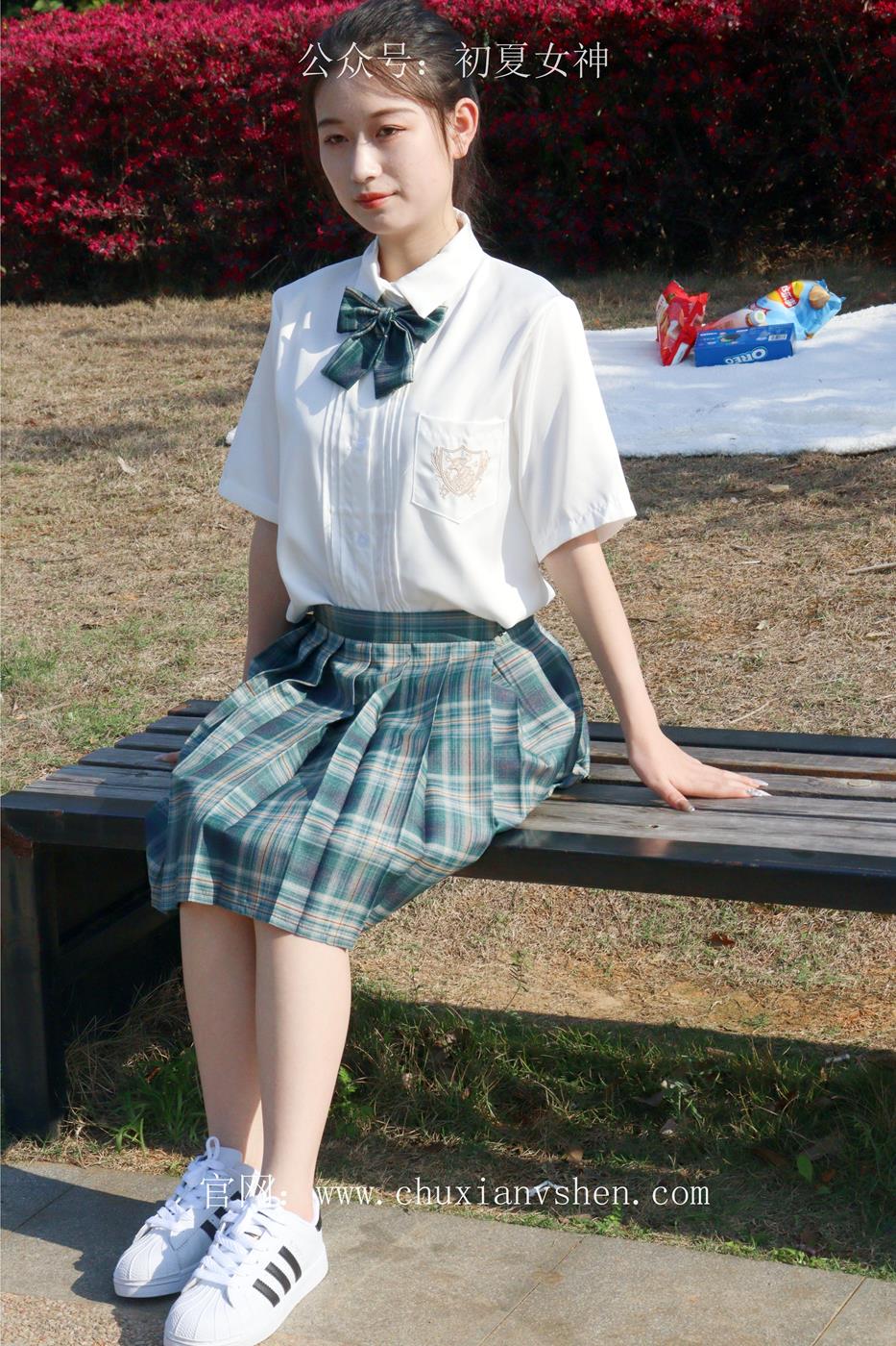 图片[128]-初夏女神 NO.019 念念 墨绿色JK搭配三叶草贝壳头鞋期[155P] – 速更版-美库