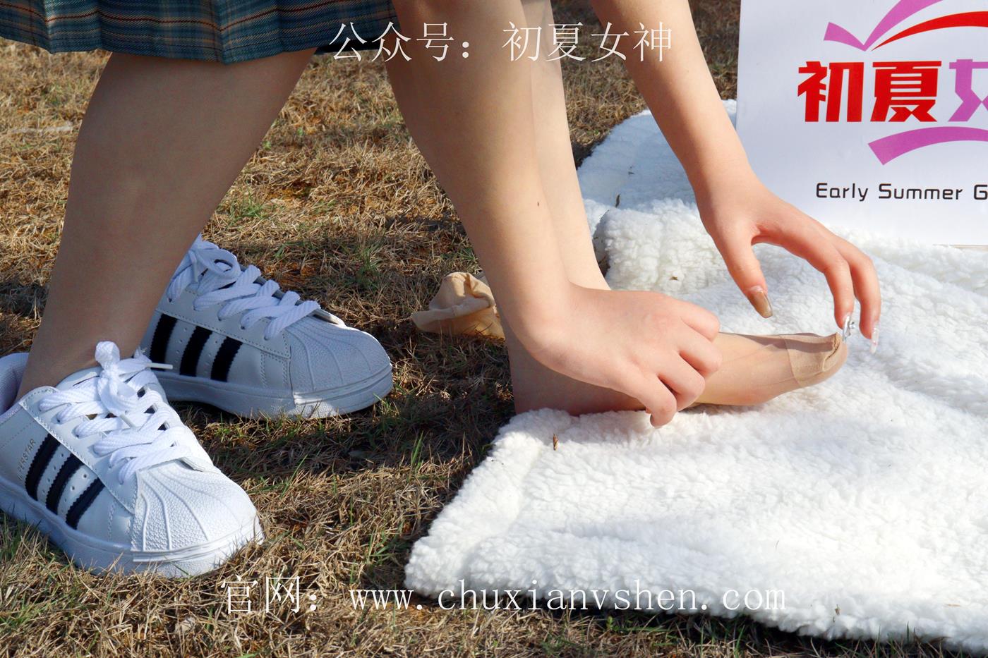 图片[145]-初夏女神 NO.019 念念 墨绿色JK搭配三叶草贝壳头鞋期[155P] – 速更版-美库