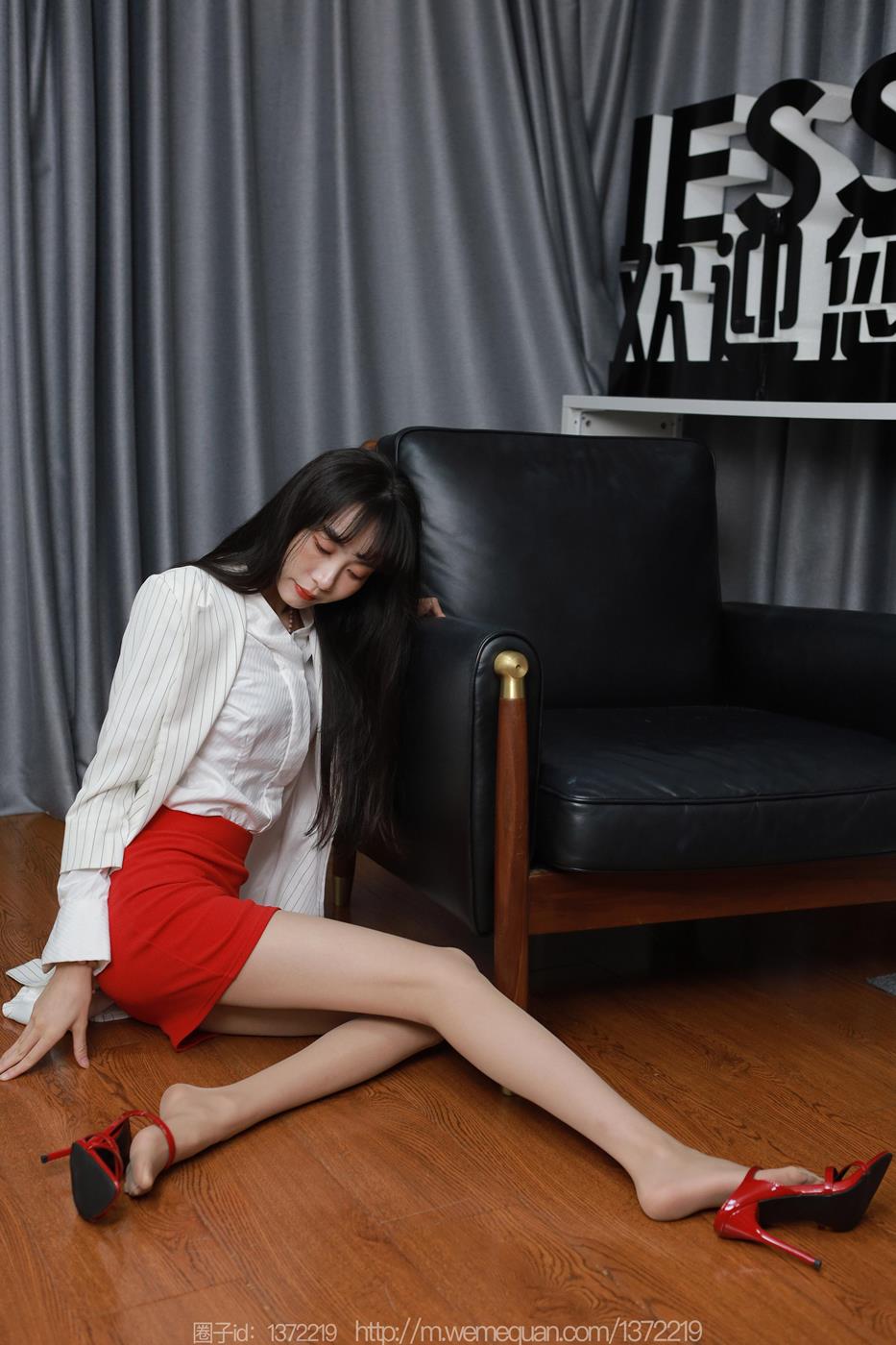 图片[79]-[IESS异思趣向] 2023.03.20 丝享家1396：团团《白衣红裙玉姐》[89P] – 速更版-美库