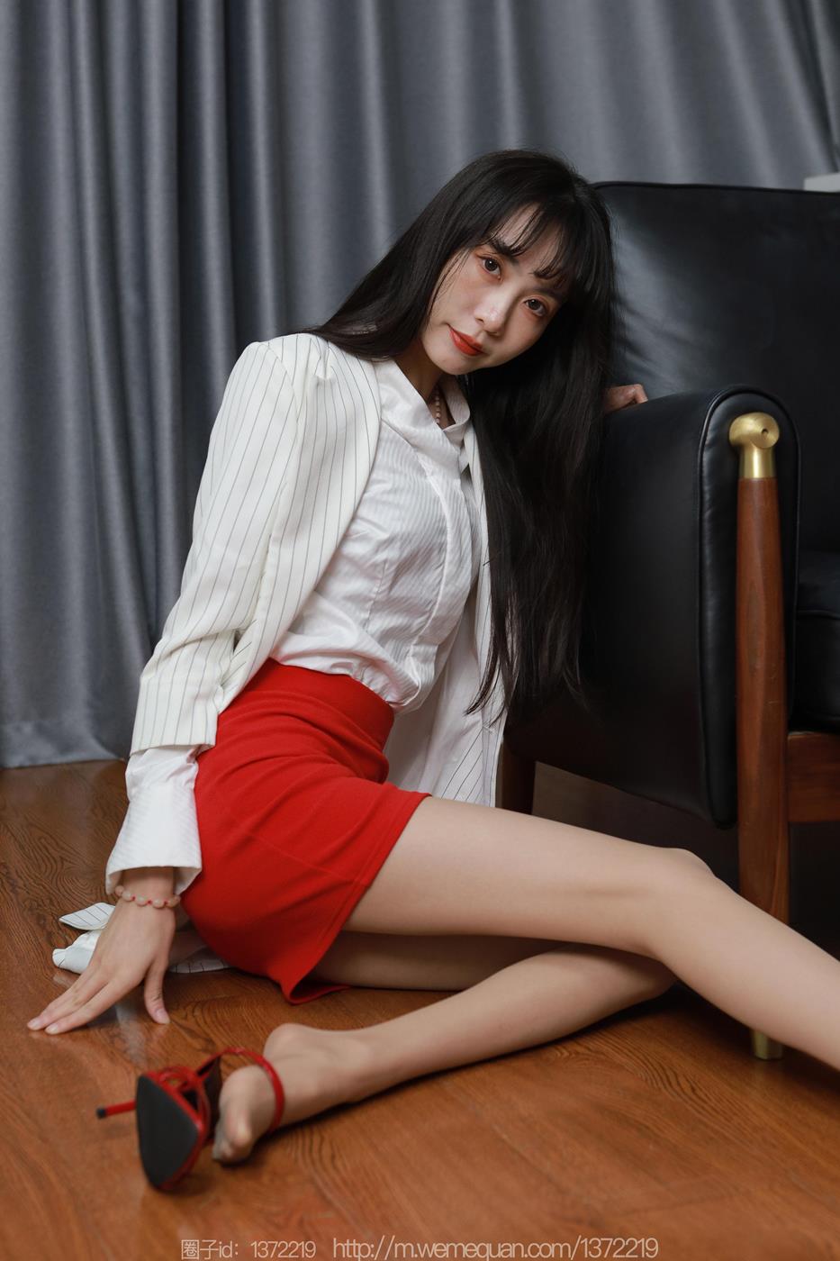 图片[80]-[IESS异思趣向] 2023.03.20 丝享家1396：团团《白衣红裙玉姐》[89P] – 速更版-美库