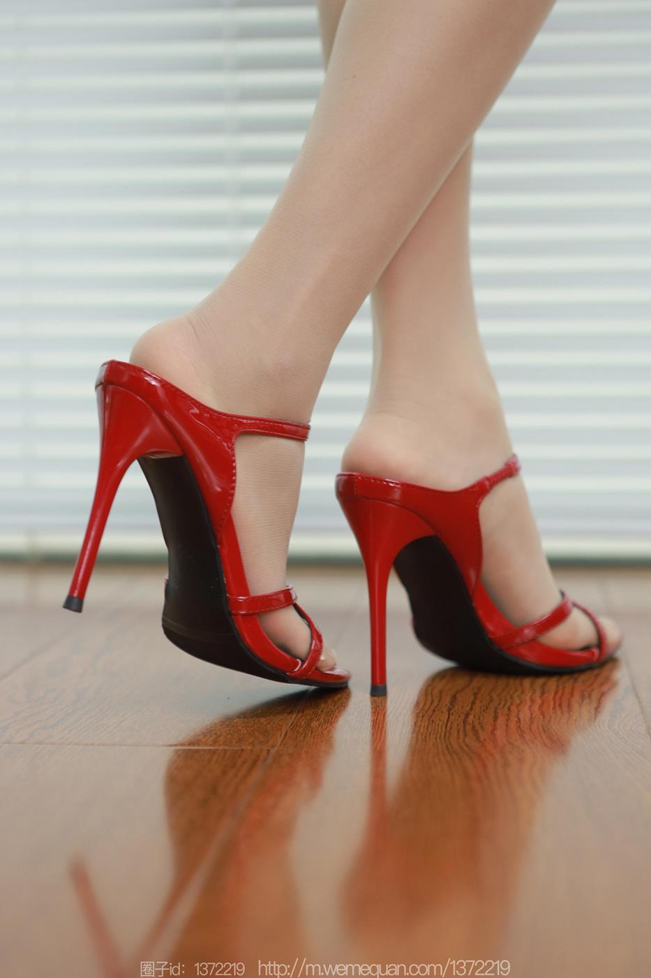 图片[66]-[IESS异思趣向] 2023.03.22 丝享家1398：美子《红跟凉鞋》[91P] – 速更版-美库