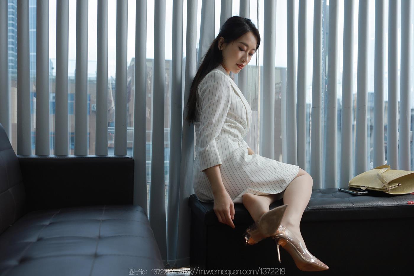 图片[51]-[IESS异思趣向] 2023.03.24 丝享家1400：小婕《白色条纹外套》[88P] – 速更版-美库