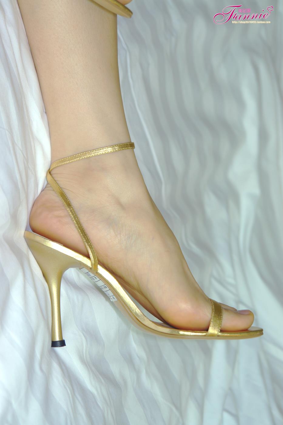 图片[17]-Fannie芬妮每足园 No.213 金色的旋律 熏香 [21P] – 速更版-美库