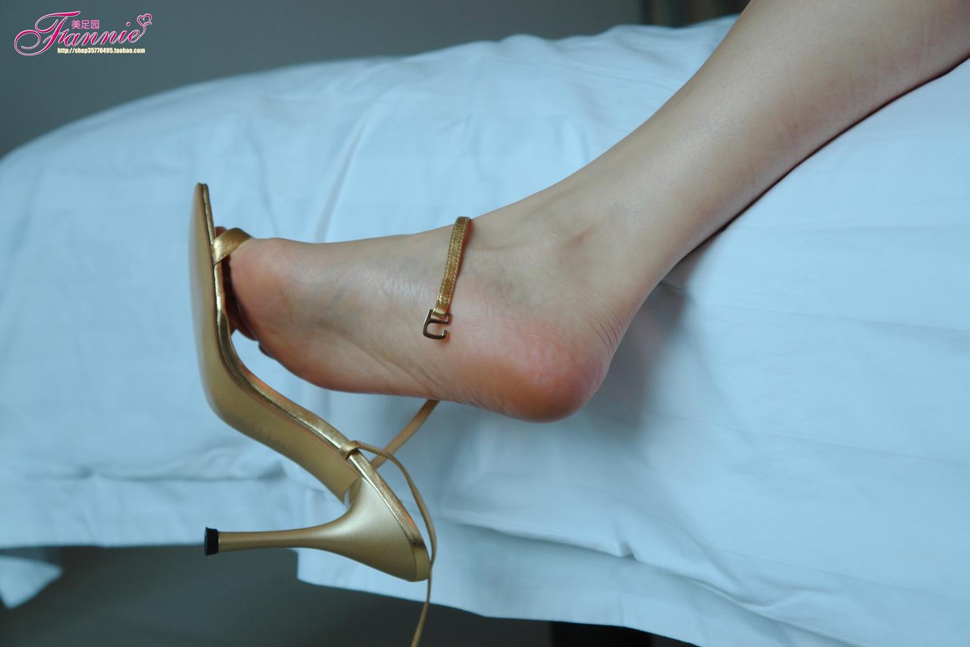 图片[18]-Fannie芬妮每足园 No.213 金色的旋律 熏香 [21P] – 速更版-美库