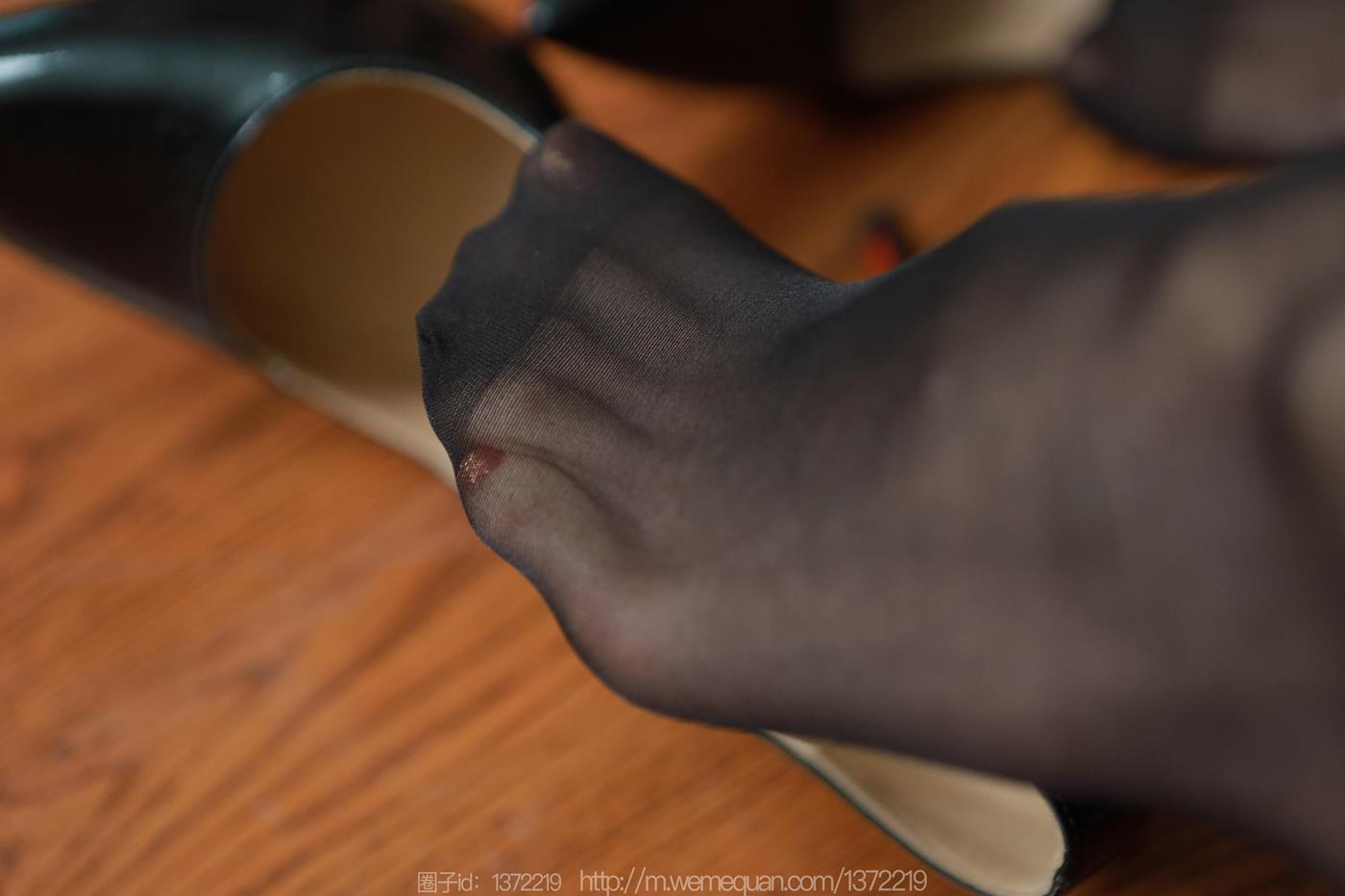 图片[18]-[IESS异思趣向] 2023.03.28 丝享家1404：团团《纤纤细腿》[80P] – 速更版-美库