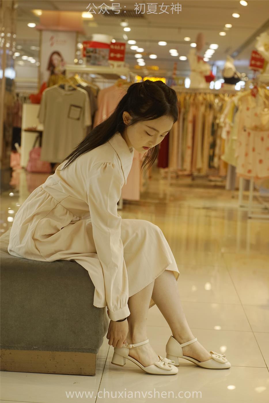 图片[70]-初夏女神 NO.024 双双 偶遇学姐 周末逛商场[120P] – 速更版-美库