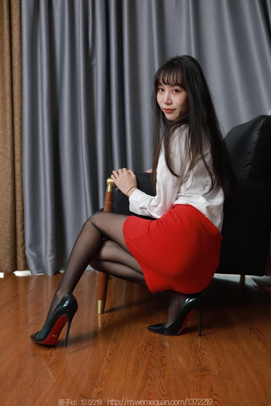 图片[66]-[IESS异思趣向] 2023.03.28 丝享家1404：团团《纤纤细腿》[80P] – 速更版-美库