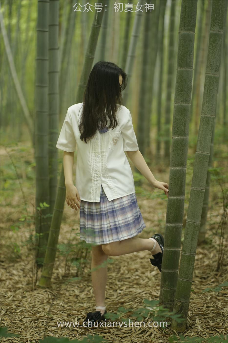 图片[14]-初夏女神 NO.025 十一 周末丛林 JK套搭配的袜子遭嫌弃[153P] – 速更版-美库