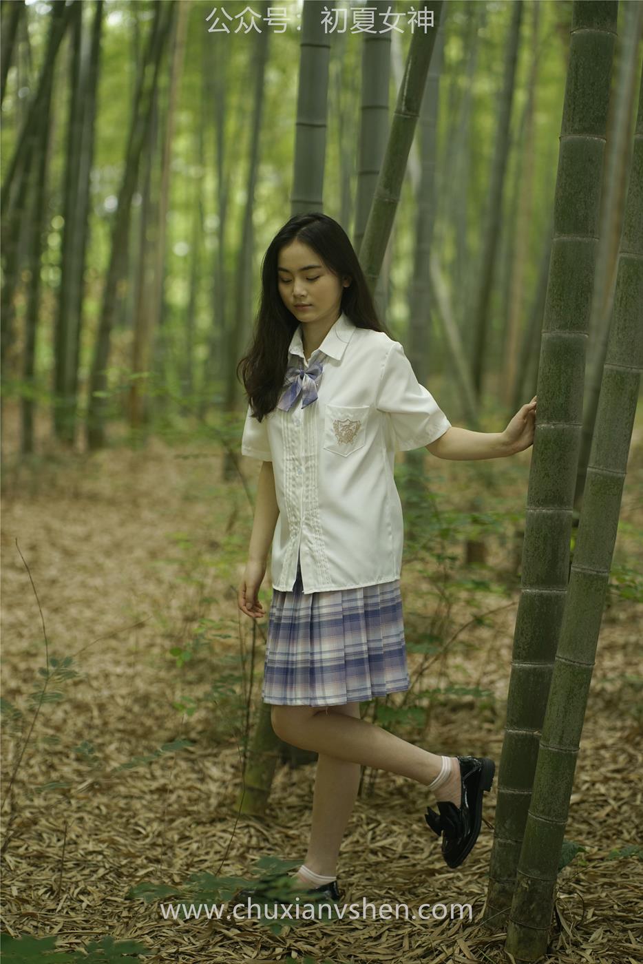 图片[15]-初夏女神 NO.025 十一 周末丛林 JK套搭配的袜子遭嫌弃[153P] – 速更版-美库