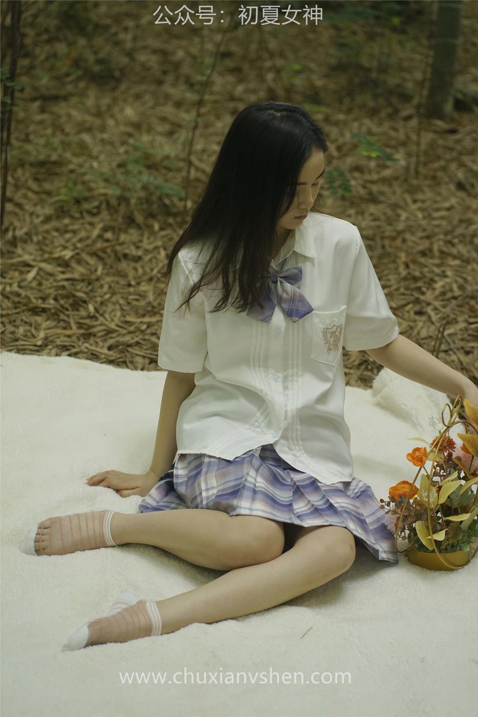 图片[20]-初夏女神 NO.025 十一 周末丛林 JK套搭配的袜子遭嫌弃[153P] – 速更版-美库