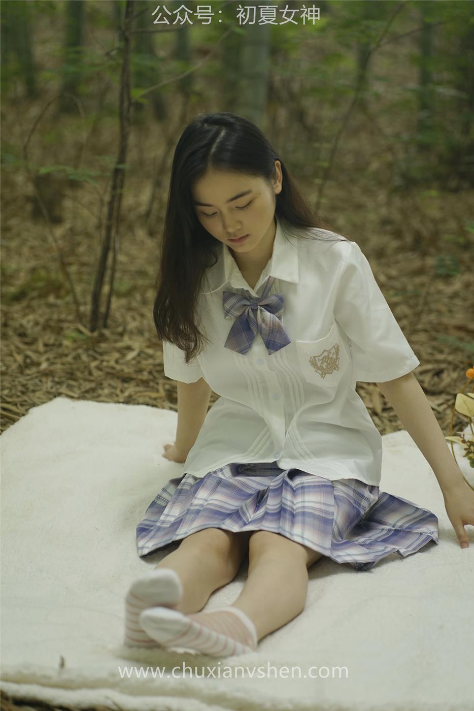 图片[24]-初夏女神 NO.025 十一 周末丛林 JK套搭配的袜子遭嫌弃[153P] – 速更版-美库