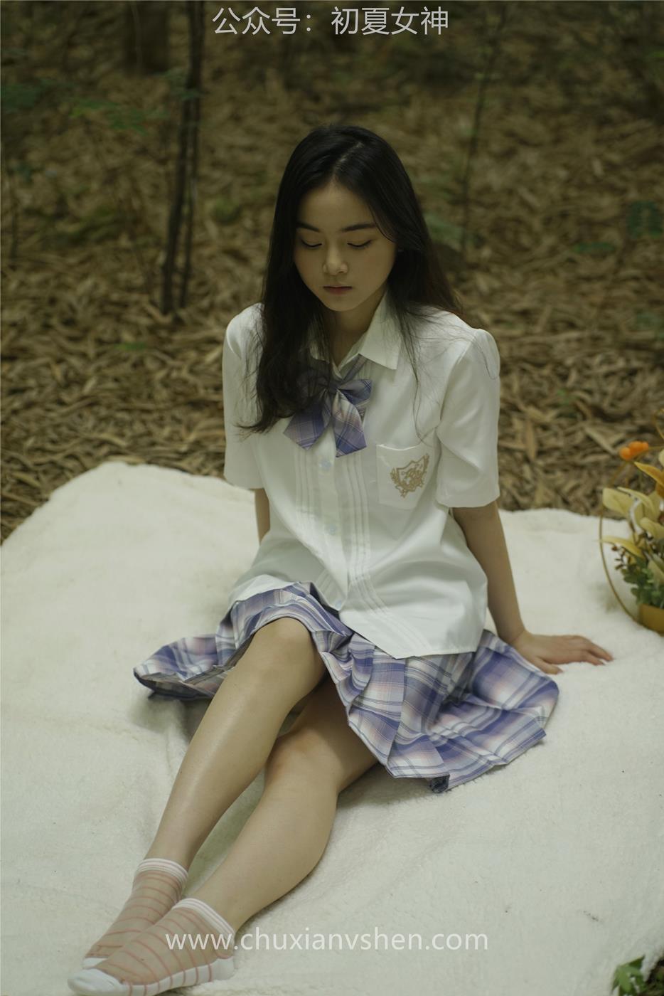 图片[35]-初夏女神 NO.025 十一 周末丛林 JK套搭配的袜子遭嫌弃[153P] – 速更版-美库