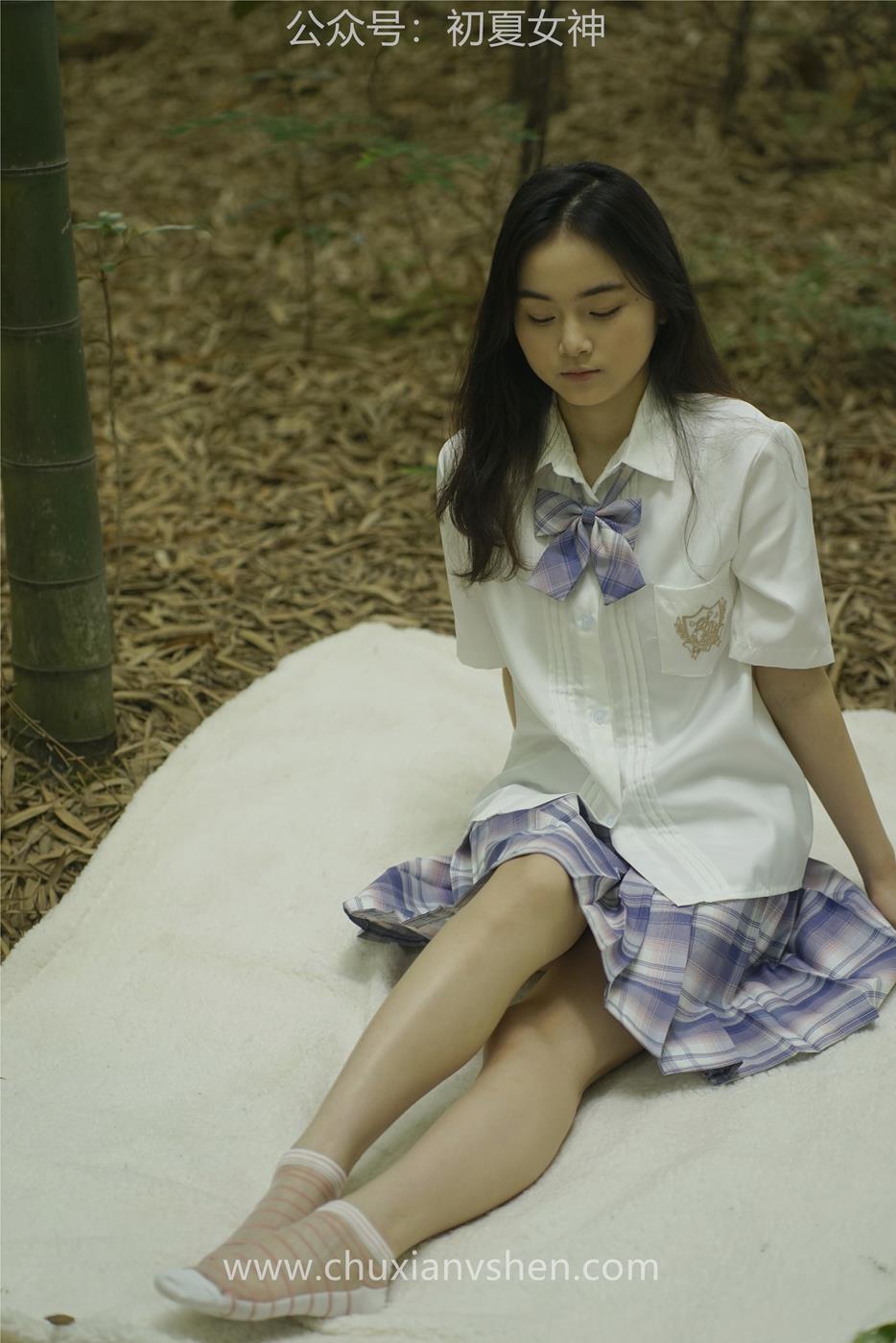 图片[37]-初夏女神 NO.025 十一 周末丛林 JK套搭配的袜子遭嫌弃[153P] – 速更版-美库