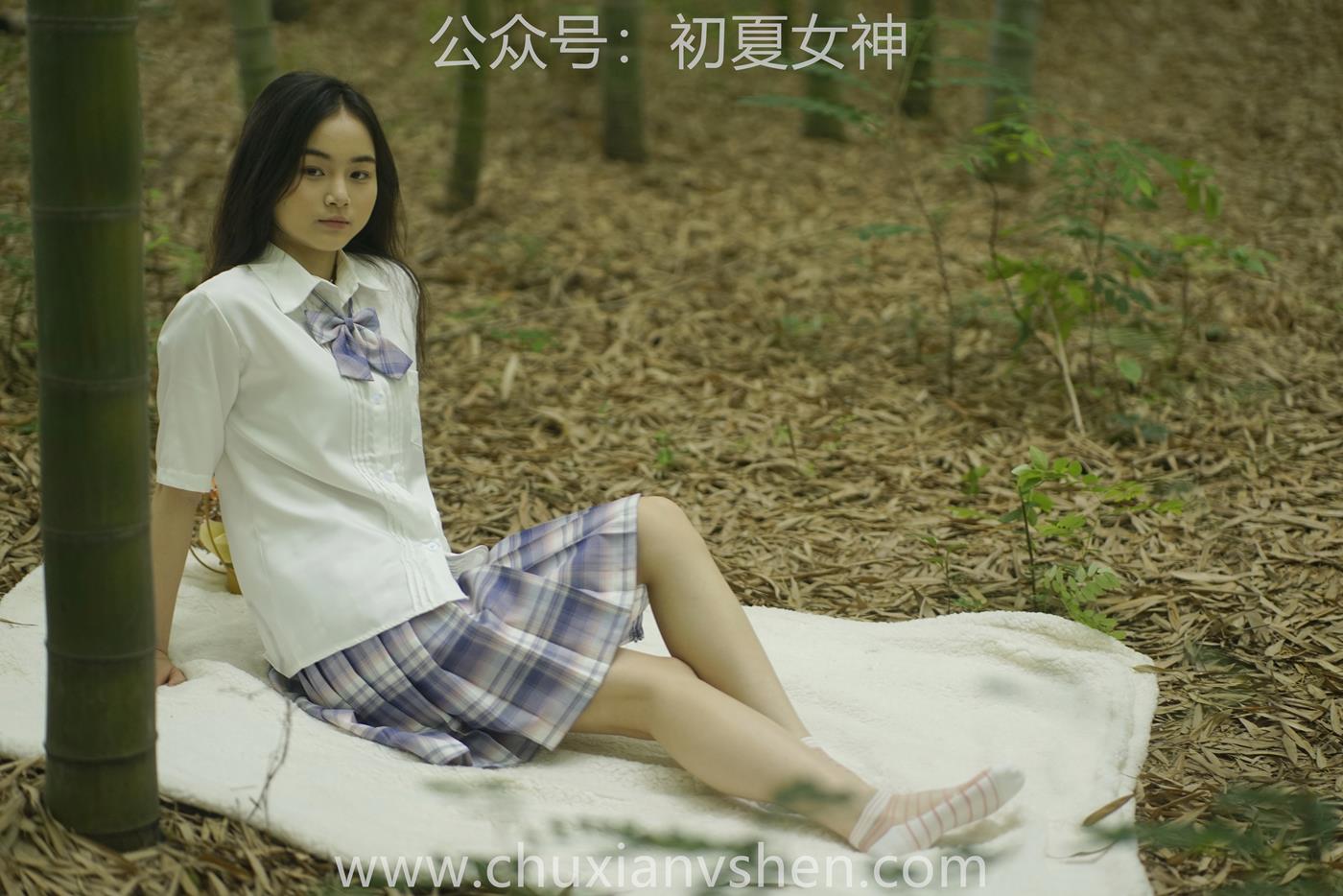 图片[43]-初夏女神 NO.025 十一 周末丛林 JK套搭配的袜子遭嫌弃[153P] – 速更版-美库