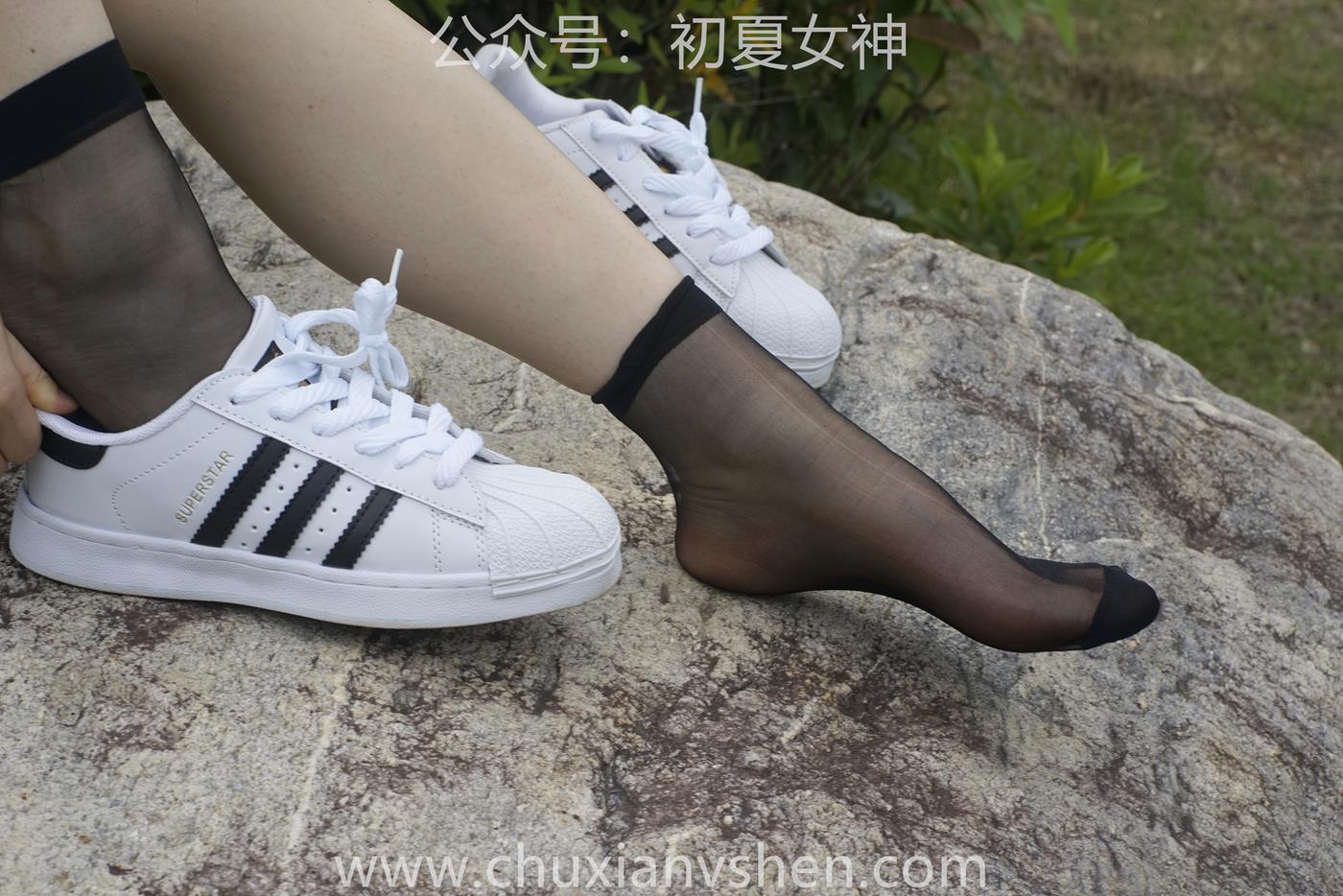 图片[71]-初夏女神 NO.025 十一 周末丛林 JK套搭配的袜子遭嫌弃[153P] – 速更版-美库