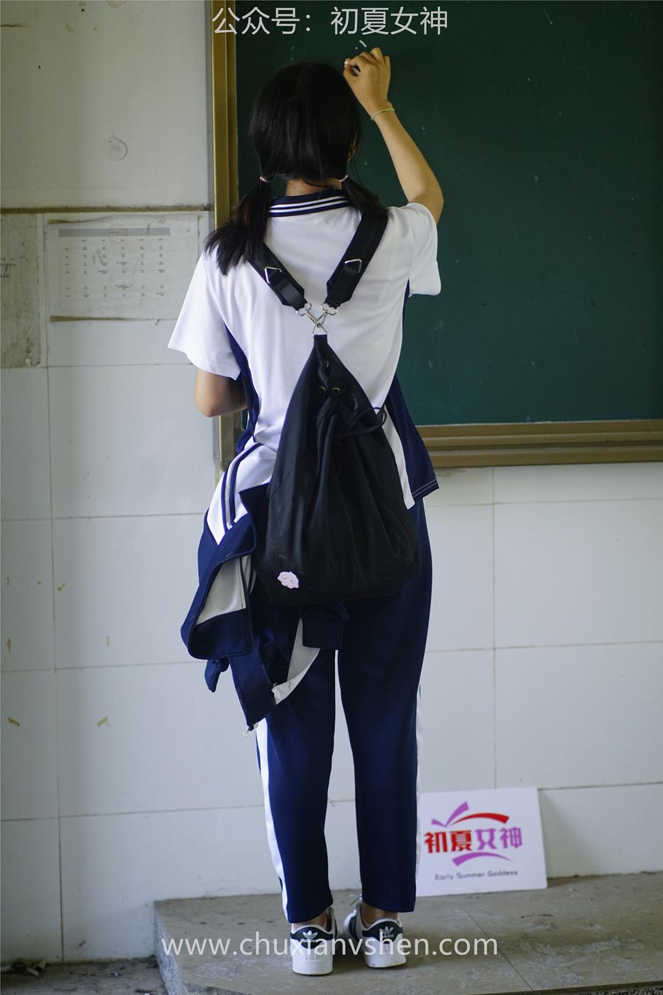 图片[17]-初夏女神 NO.027 点点 旧梦青春[172P] – 速更版-美库