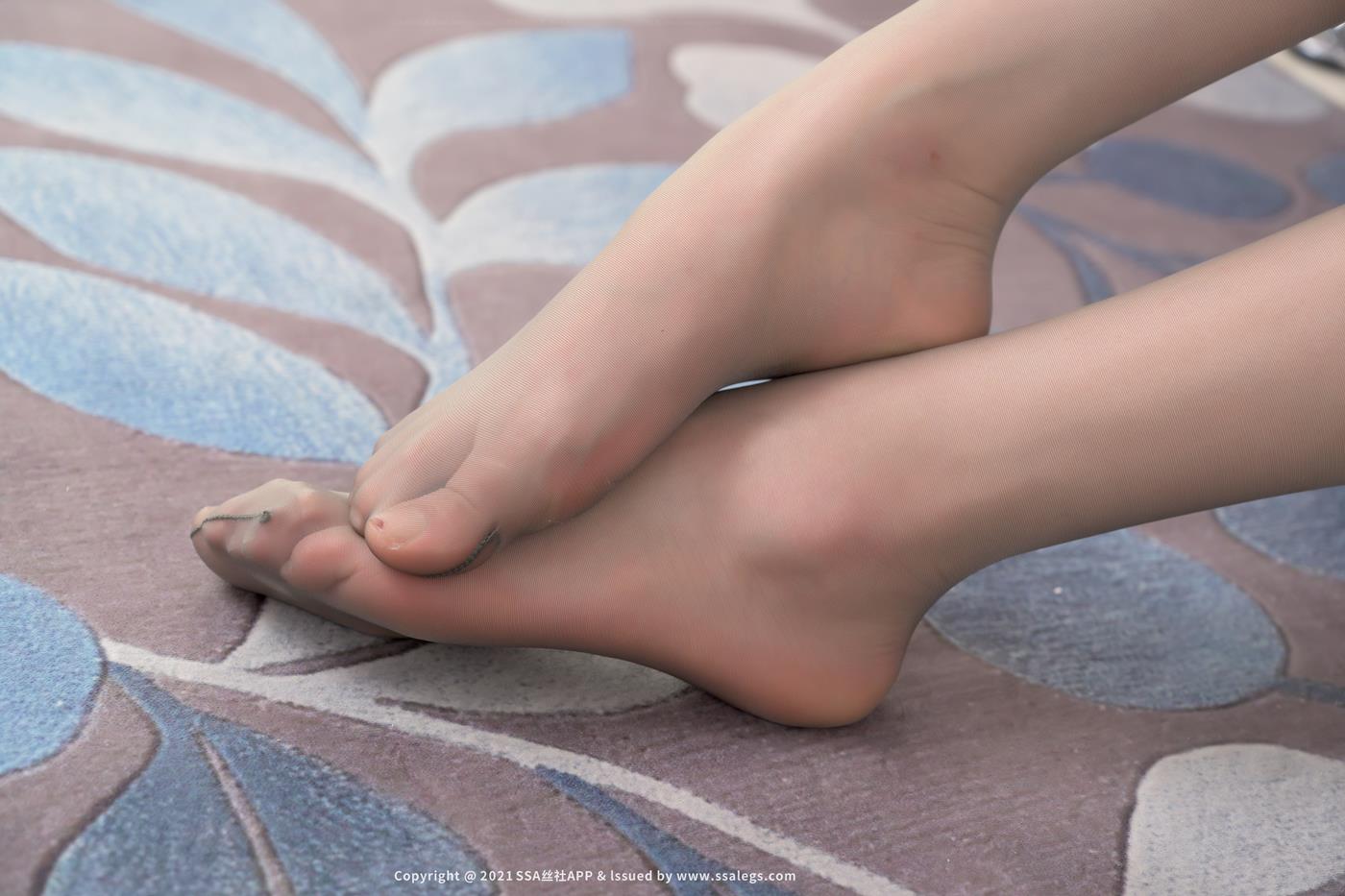图片[98]-[SSA丝社]超清写真 NO.767 模特素人的灰丝袜美足（下）[101P] – 速更版-美库