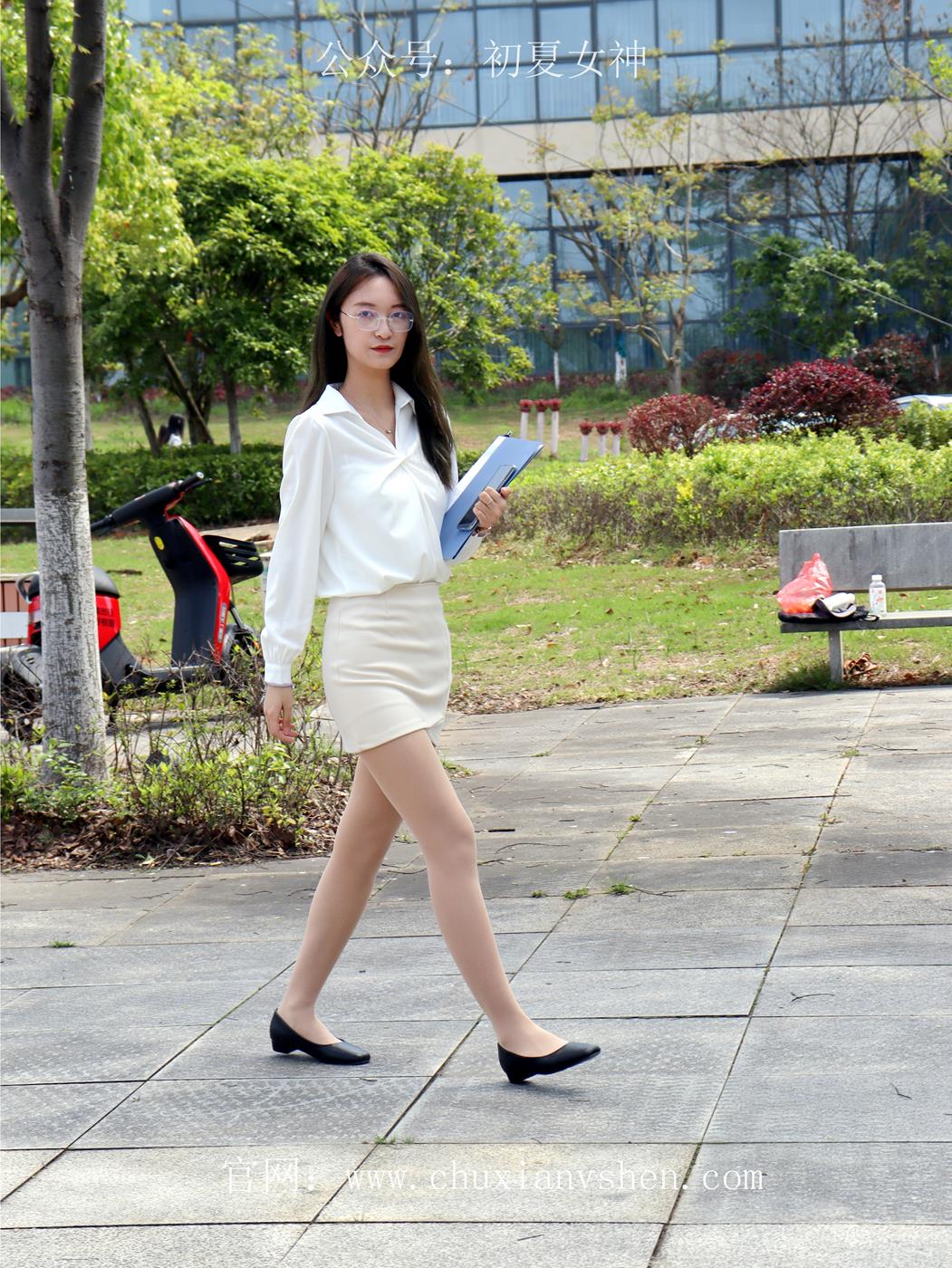 图片[61]-初夏女神 NO.029 依依 邻家女孩-实习篇[190P] – 速更版-美库