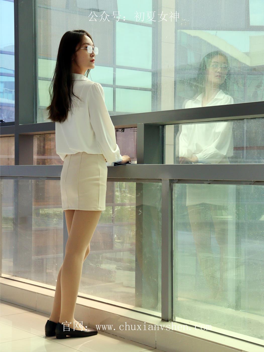 图片[82]-初夏女神 NO.029 依依 邻家女孩-实习篇[190P] – 速更版-美库