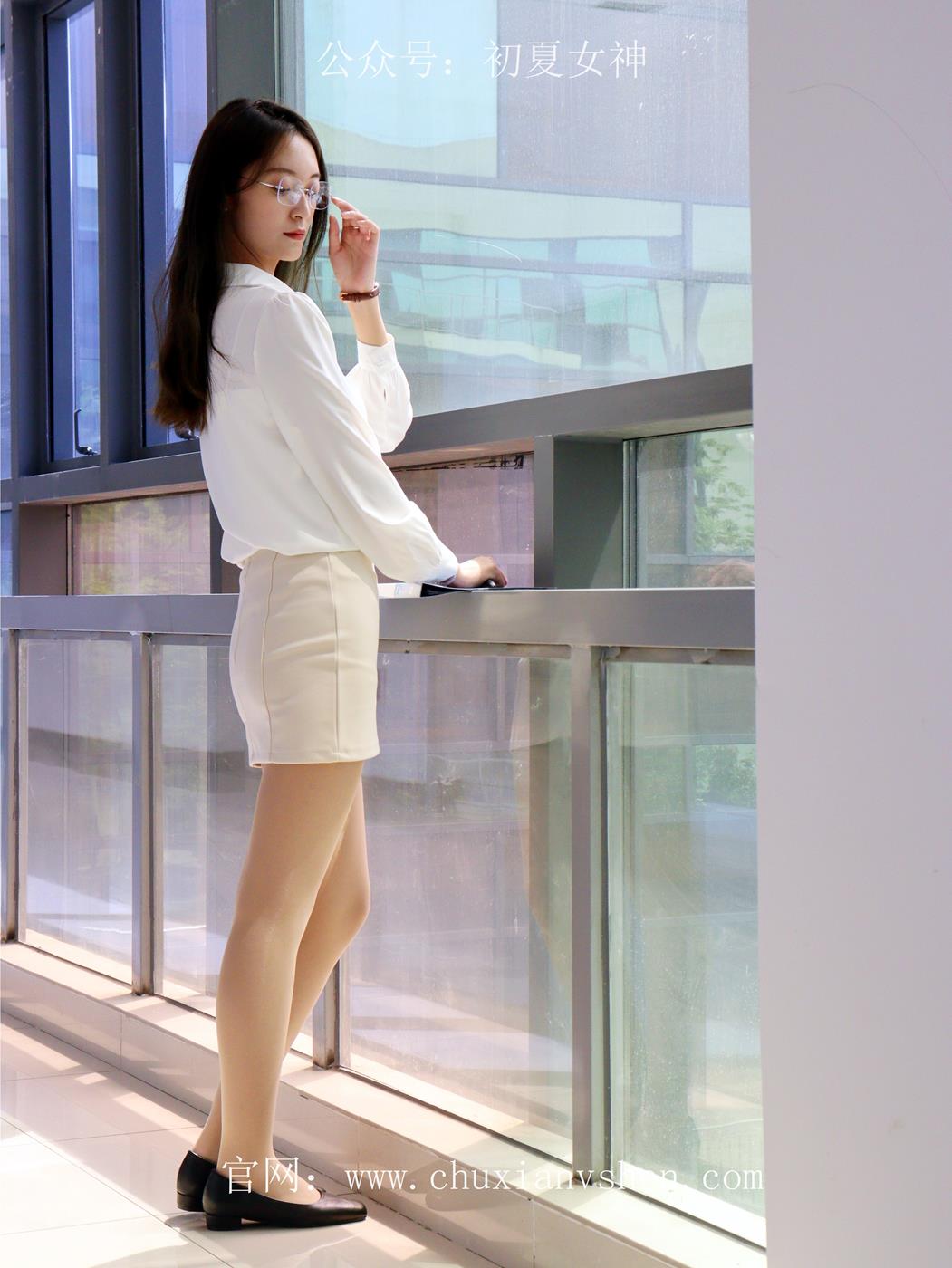 图片[83]-初夏女神 NO.029 依依 邻家女孩-实习篇[190P] – 速更版-美库