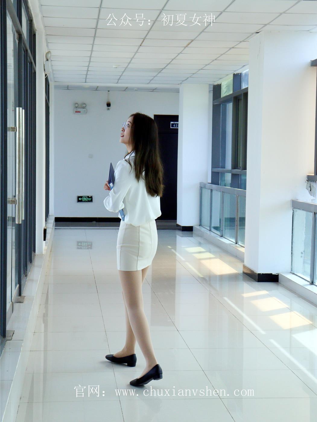 图片[96]-初夏女神 NO.029 依依 邻家女孩-实习篇[190P] – 速更版-美库