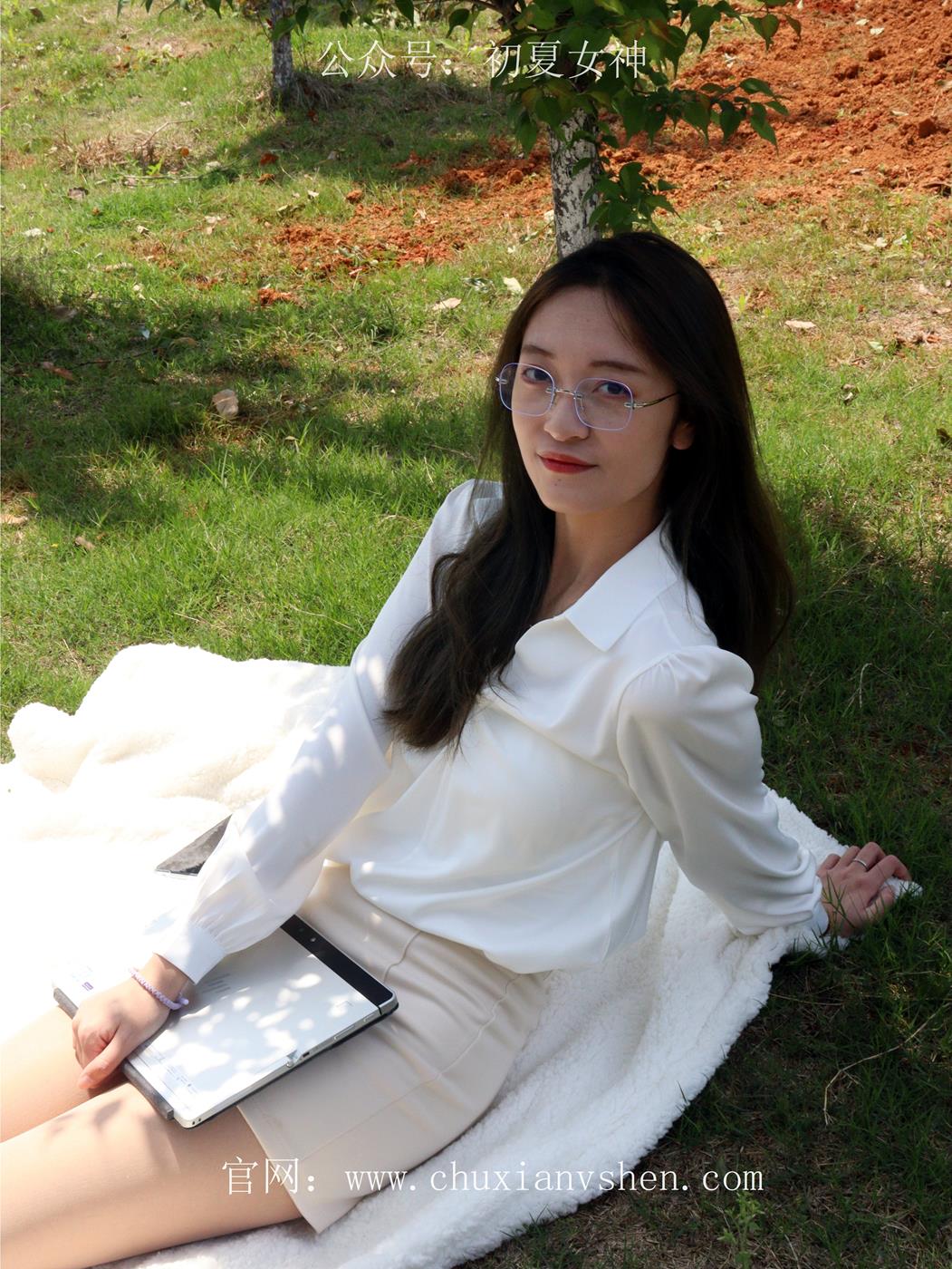 图片[113]-初夏女神 NO.029 依依 邻家女孩-实习篇[190P] – 速更版-美库