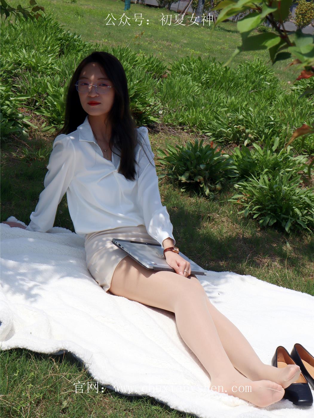 图片[122]-初夏女神 NO.029 依依 邻家女孩-实习篇[190P] – 速更版-美库