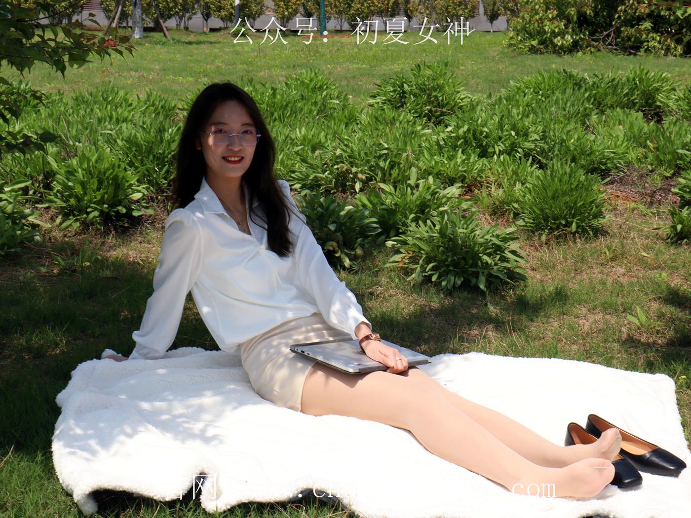 图片[123]-初夏女神 NO.029 依依 邻家女孩-实习篇[190P] – 速更版-美库