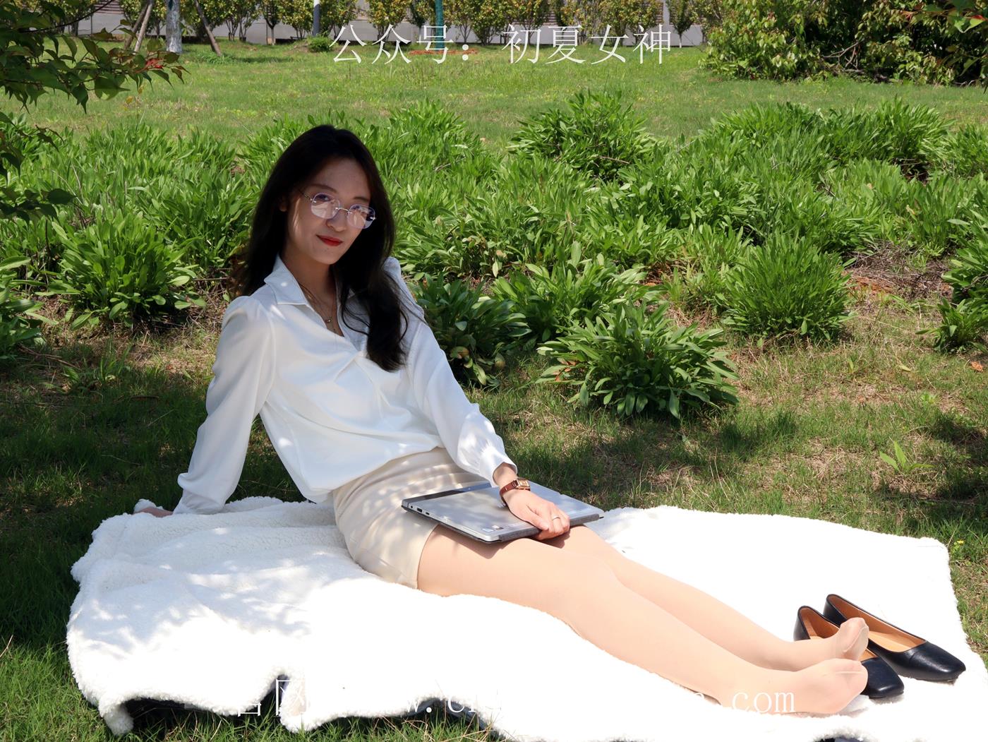 图片[124]-初夏女神 NO.029 依依 邻家女孩-实习篇[190P] – 速更版-美库