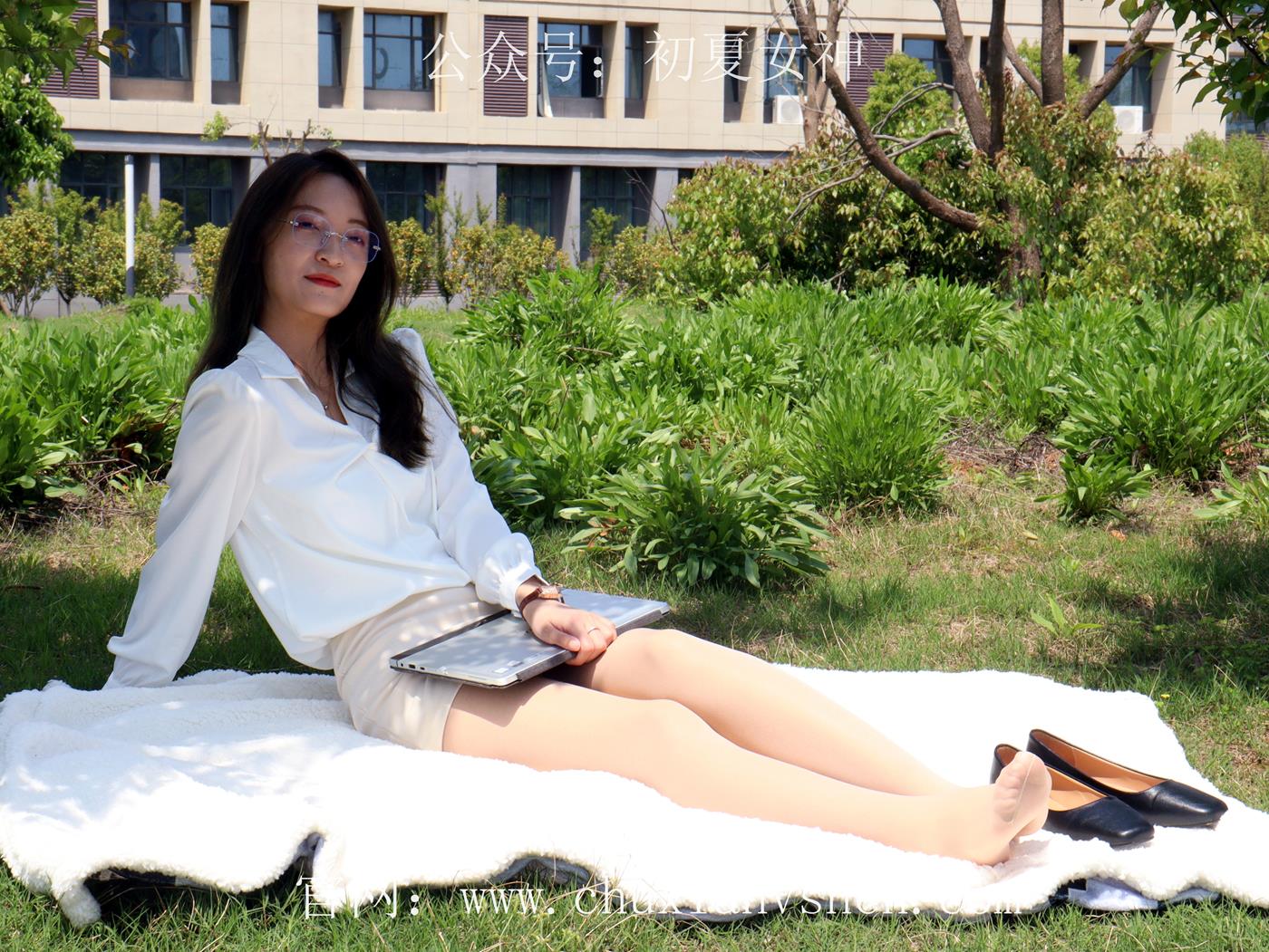 图片[125]-初夏女神 NO.029 依依 邻家女孩-实习篇[190P] – 速更版-美库