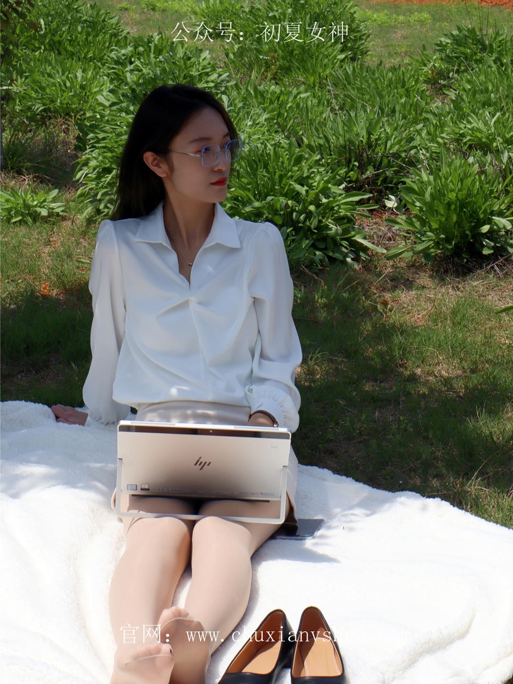 图片[126]-初夏女神 NO.029 依依 邻家女孩-实习篇[190P] – 速更版-美库