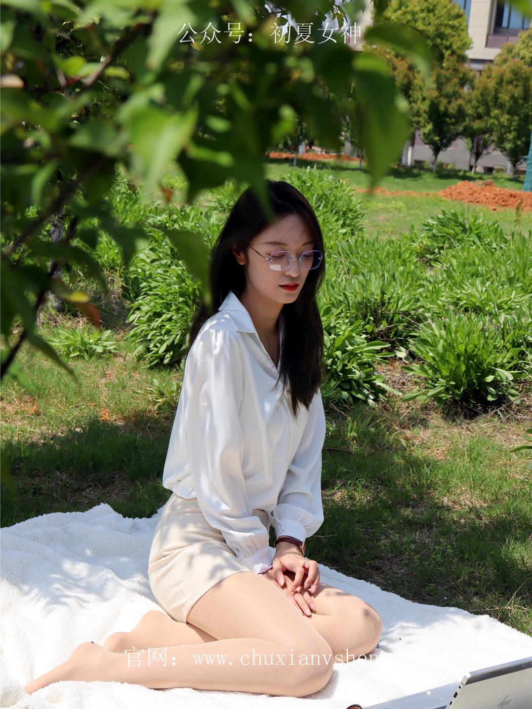 图片[146]-初夏女神 NO.029 依依 邻家女孩-实习篇[190P] – 速更版-美库