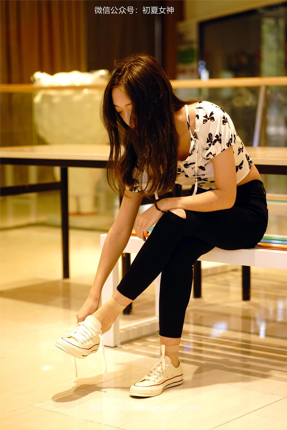 图片[24]-初夏女神 NO.030 依依 邻家女孩-商场篇[88P] – 速更版-美库