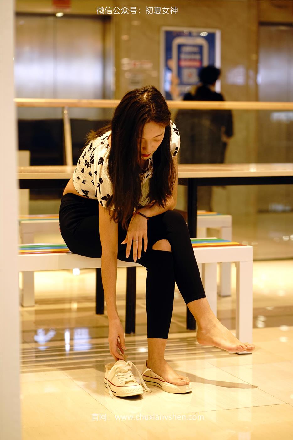 图片[36]-初夏女神 NO.030 依依 邻家女孩-商场篇[88P] – 速更版-美库