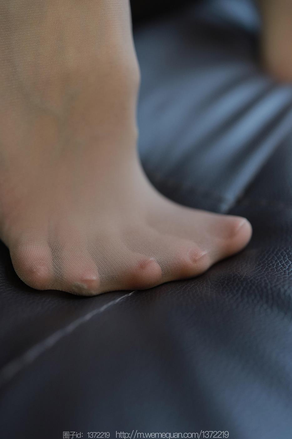 图片[37]-[IESS异思趣向] 2023.04.08 丝享家1415：团团《粉嫩长腿》[90P] – 速更版-美库