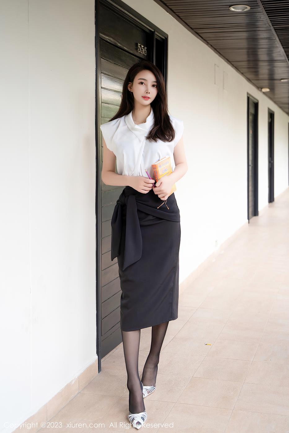 图片[36]-[Xiuren秀人网]2023.08.23 NO.7270 summer宝宝 去趟办公室吧？[50+1P] – 速更版-美库