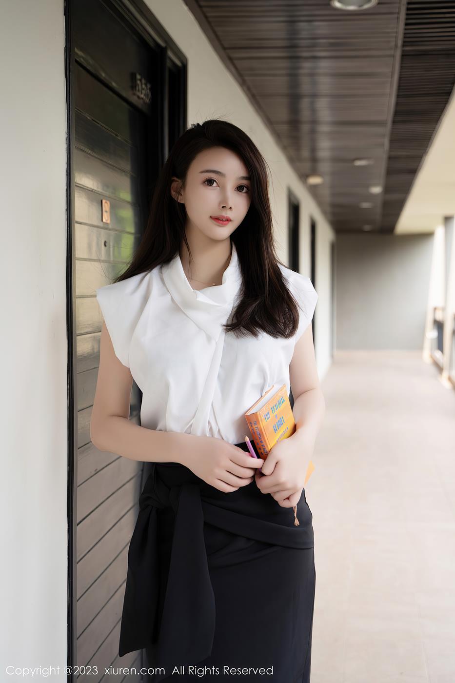 图片[37]-[Xiuren秀人网]2023.08.23 NO.7270 summer宝宝 去趟办公室吧？[50+1P] – 速更版-美库