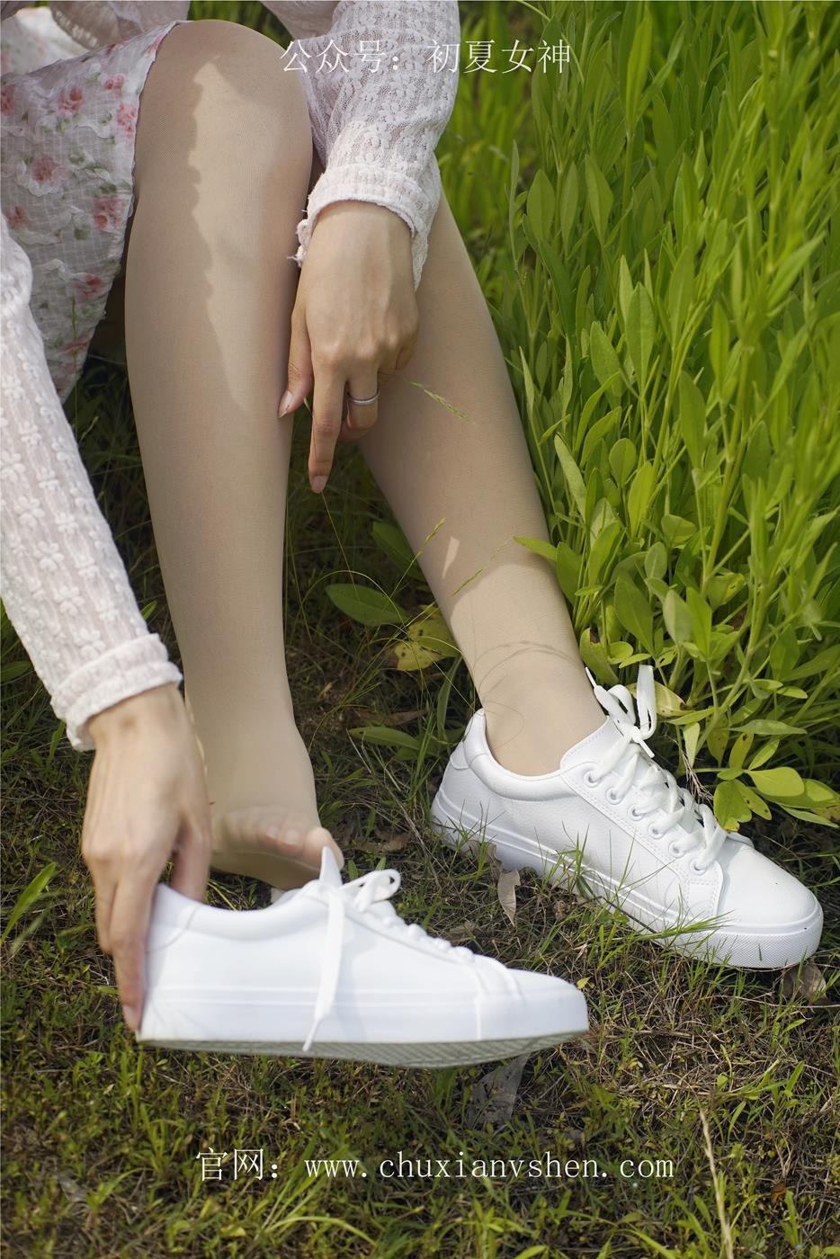 图片[17]-初夏女神 NO.032 依依 邻家女孩-风中少女[122P] – 速更版-美库