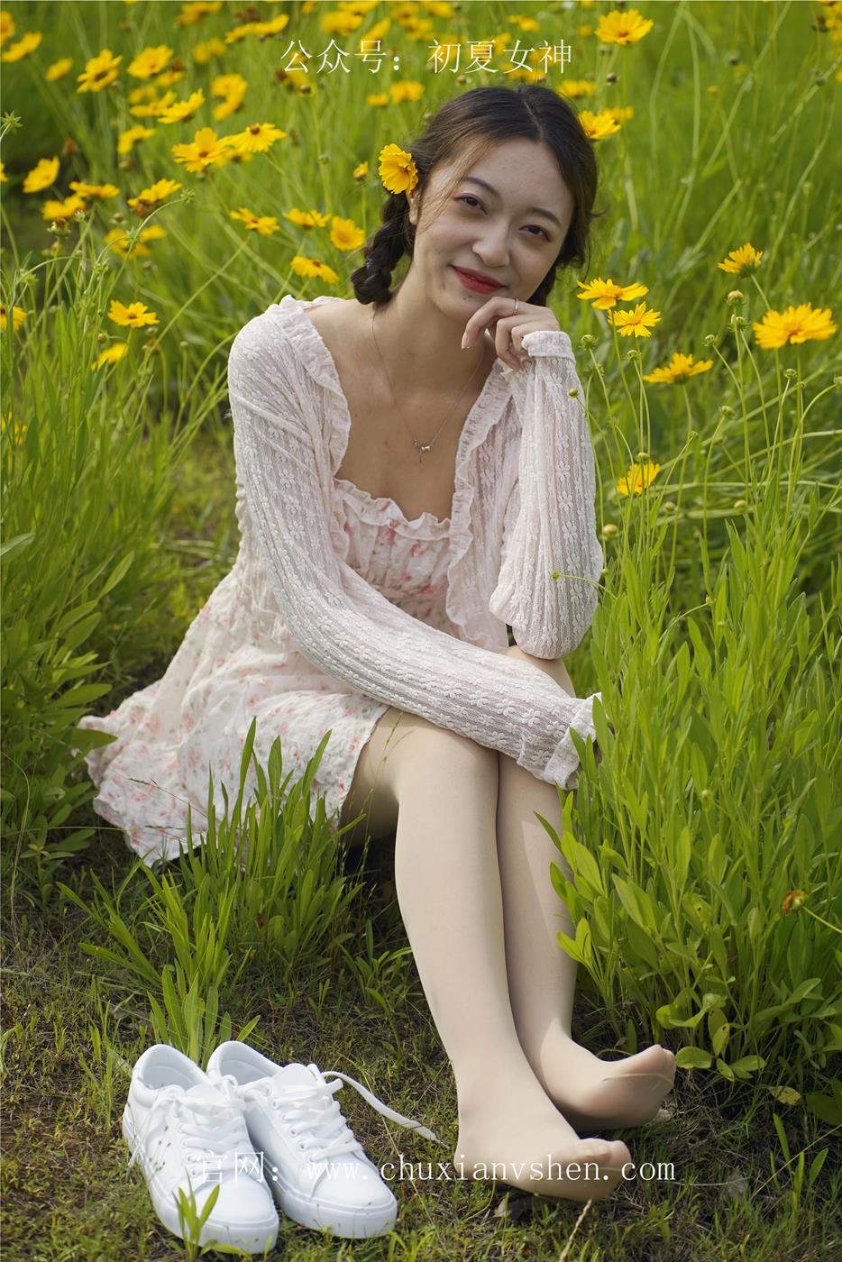 图片[25]-初夏女神 NO.032 依依 邻家女孩-风中少女[122P] – 速更版-美库