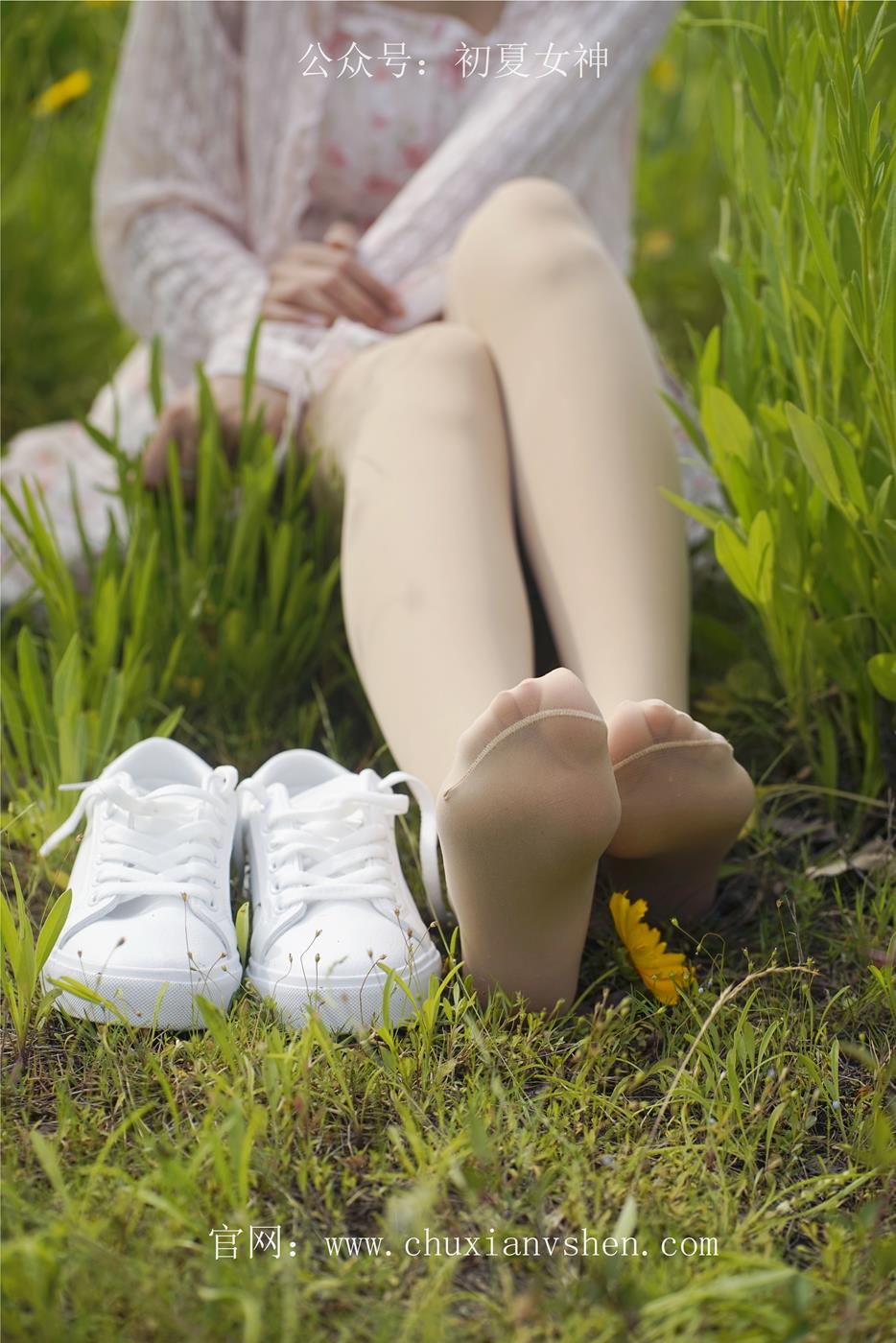 图片[33]-初夏女神 NO.032 依依 邻家女孩-风中少女[122P] – 速更版-美库