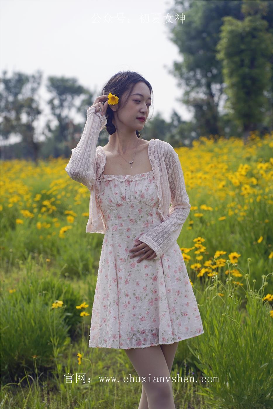 图片[37]-初夏女神 NO.032 依依 邻家女孩-风中少女[122P] – 速更版-美库