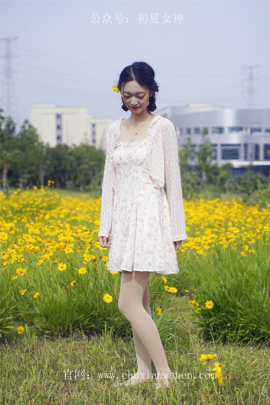 图片[38]-初夏女神 NO.032 依依 邻家女孩-风中少女[122P] – 速更版-美库